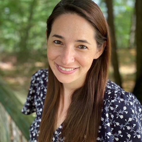 Christina Koningisor Headshot