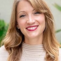 Danielle Jefferis Headshot